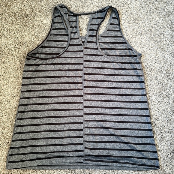 Champion workout tank - Picture 2 of 2